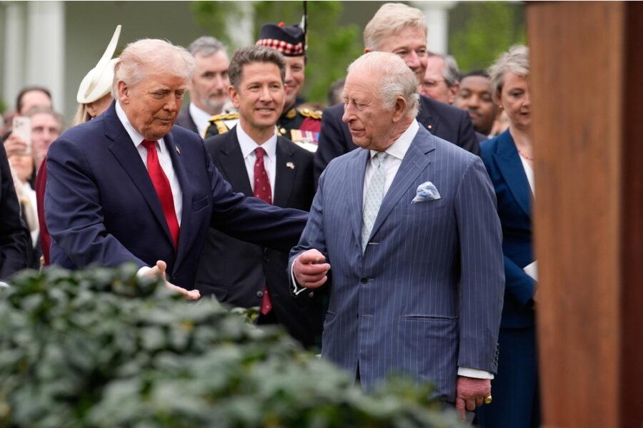 'Uniti difenderemo la democrazia'