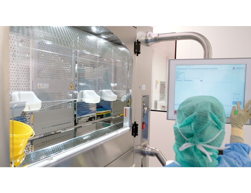 C’è un robot a fare i farmaci oncologici della Città della salute di Torino