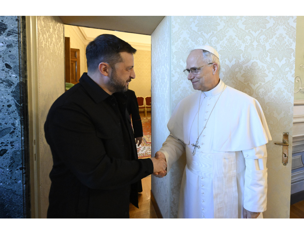Colloquio tra il Papa e Zelensky, ‘si auspica pace giusta e duratura’