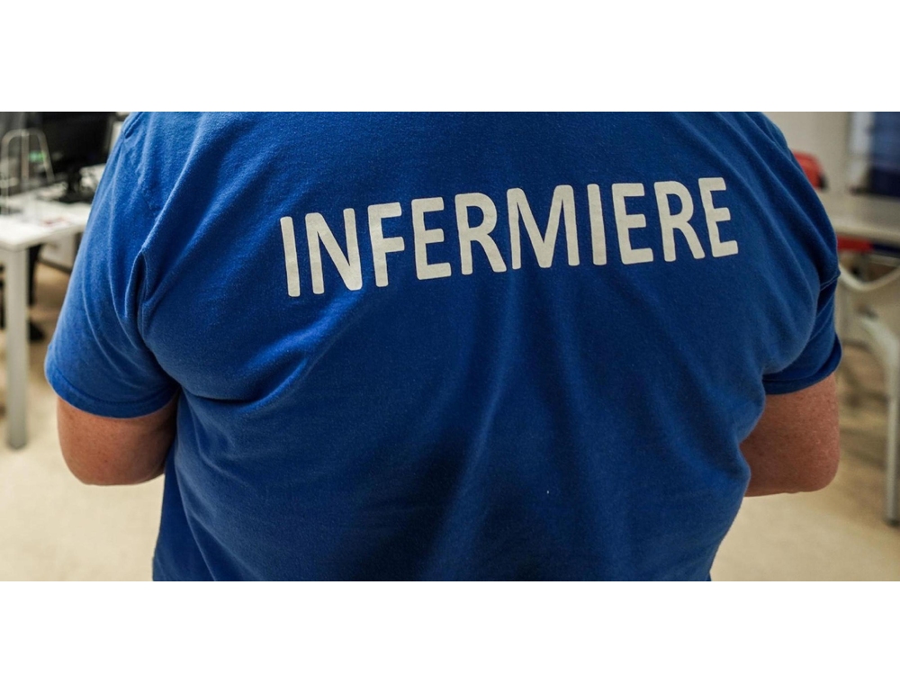 Colpito con un calcio, infermiere con una frattura del torace a Torino