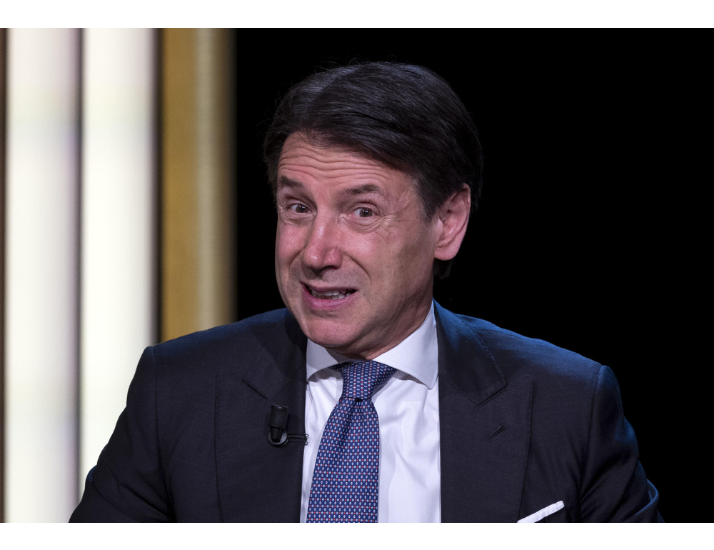 Conte annulla gli appuntamenti, ‘devo sottopormi a un intervento chirurgico’