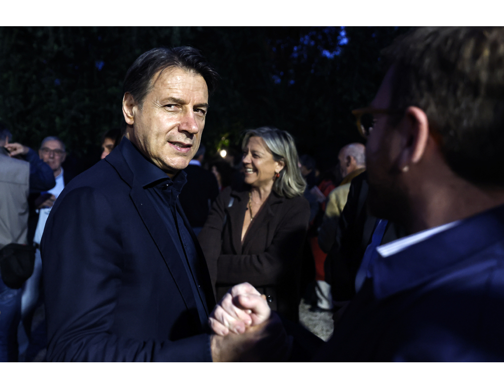 Conte, un papa straniero solo se le nostre comunità ci sfiduciassero