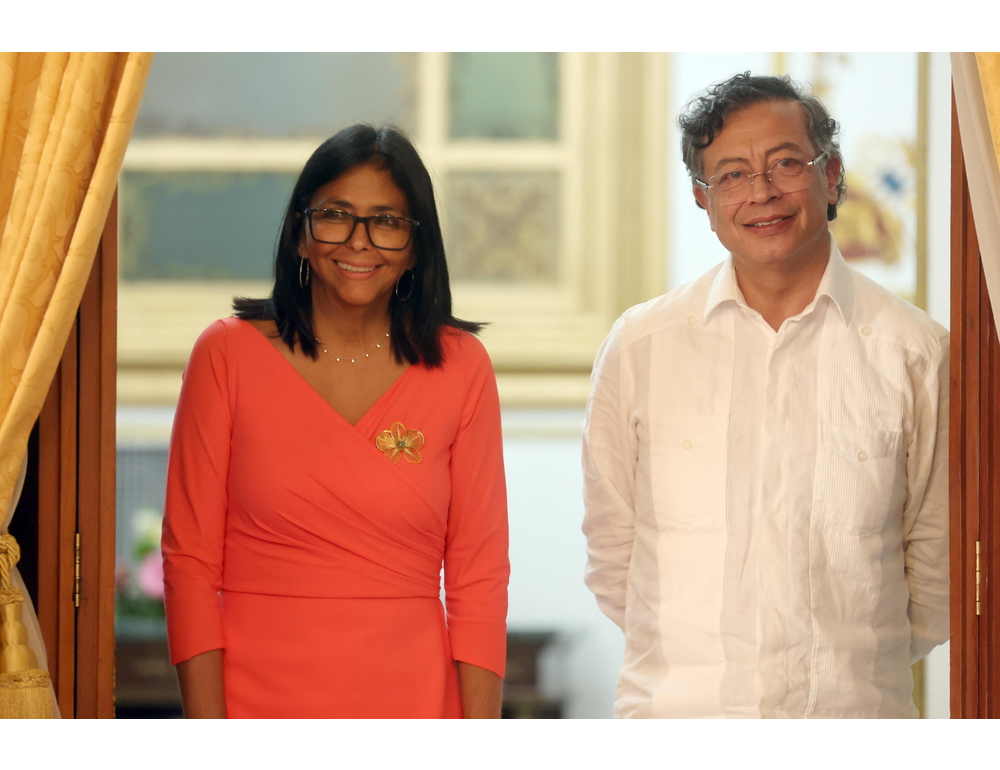 Cooperazione militare tra Venezuela e Colombia per combattere le mafie