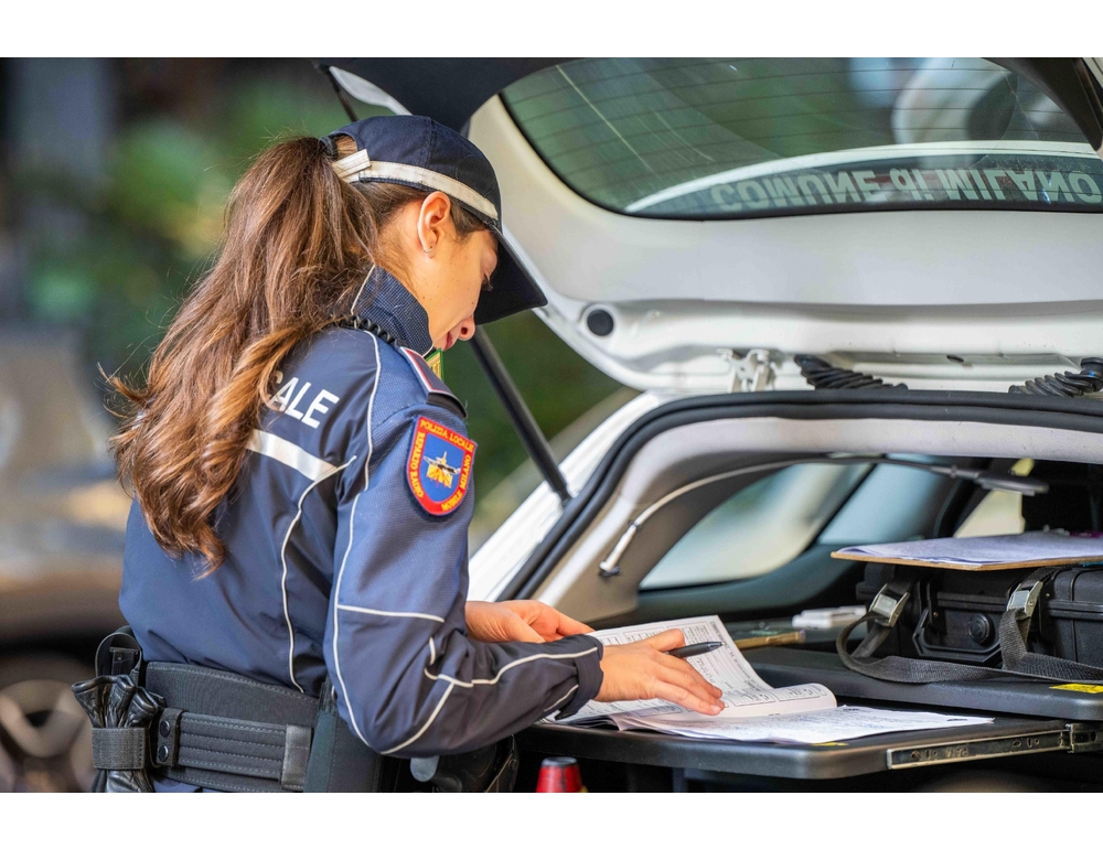 Coppia sorpresa in intimità all’aperto, multa da 10mila euro nel Trevigiano