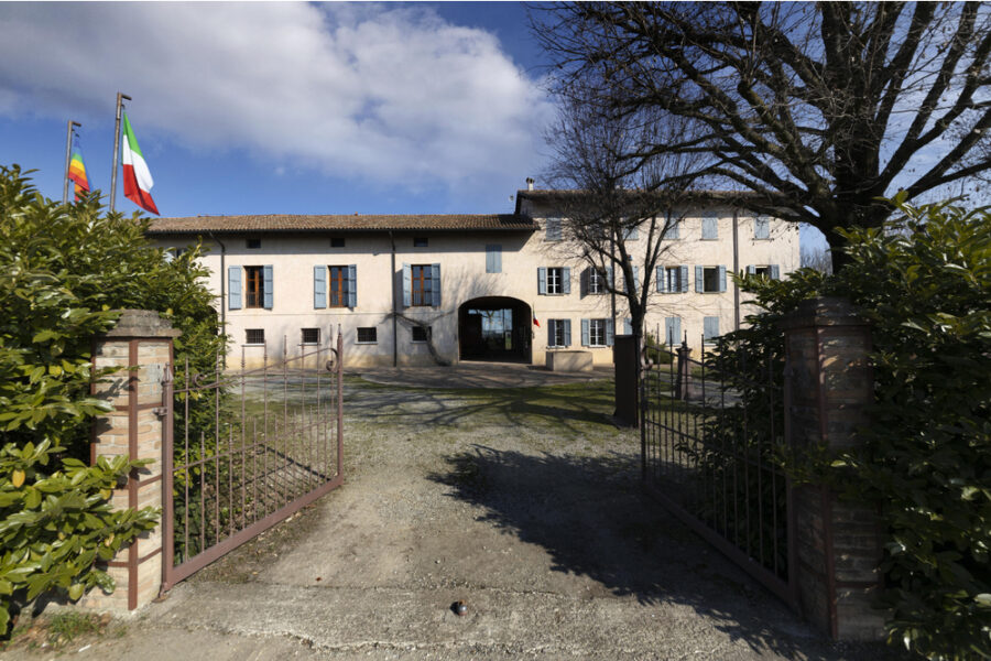 'Il ministro Giuli faccia un passo indietro non solo su Sant'Anna'