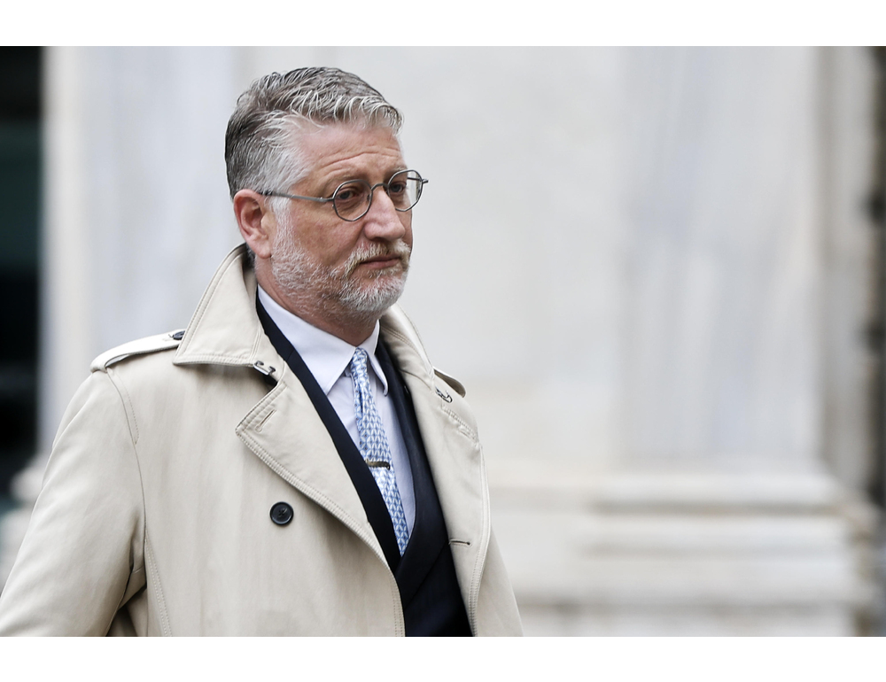 De Pascale, ‘Giuli da solo ha salvato l’onorabilità del governo’