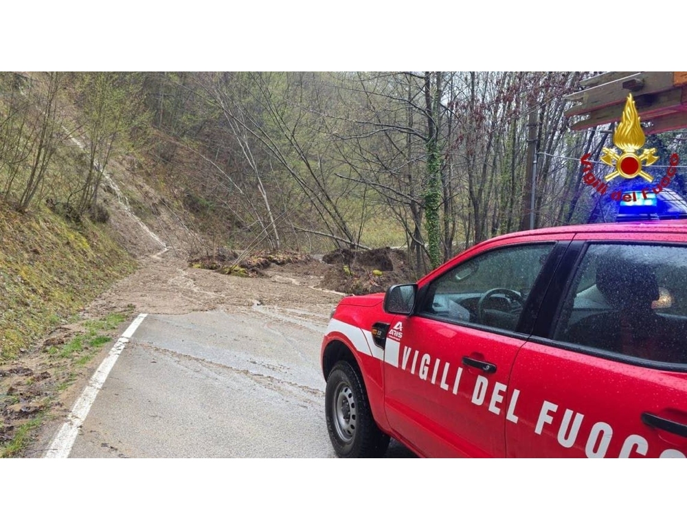 Disagi per il maltempo nel Piceno, 90 persone isolate