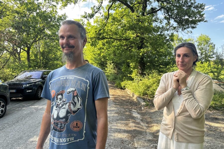 Un'ora di chiacchierata con Nathan e Catherine che tornano a sorridere