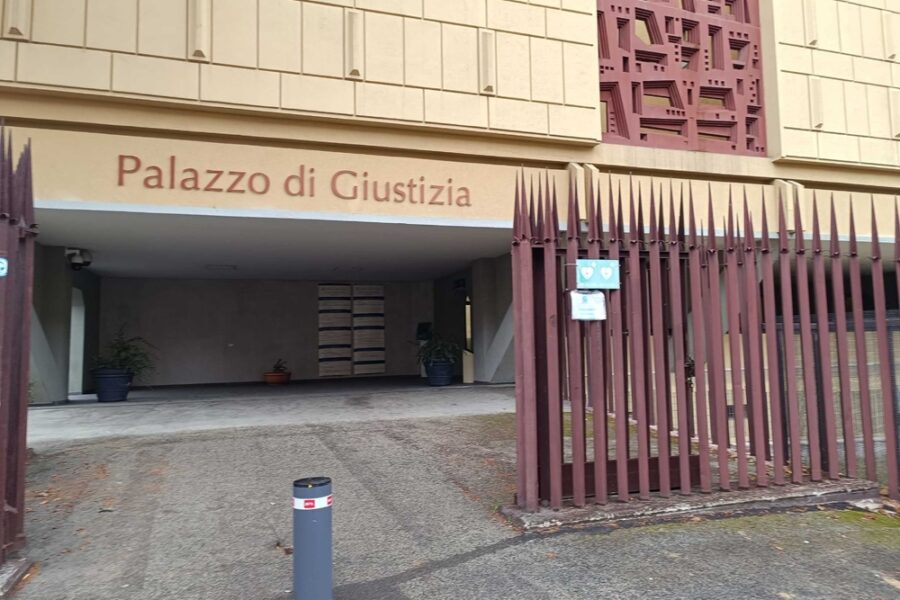 Legali avevano evidenziato "unilateralità" dell'ordinanza del Tribunale per i minorenni