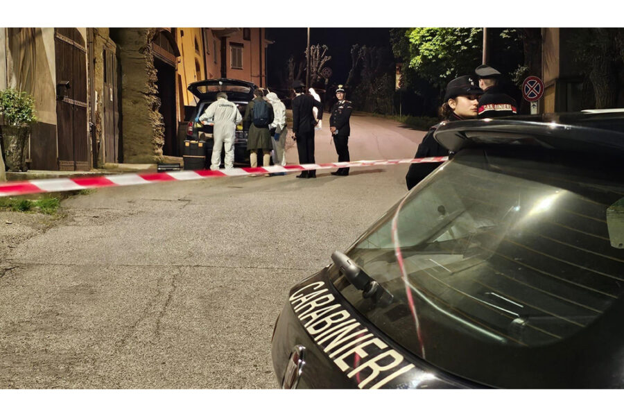 Non si escluderebbe che l'uomo abbia prima tentato di investire la vittima