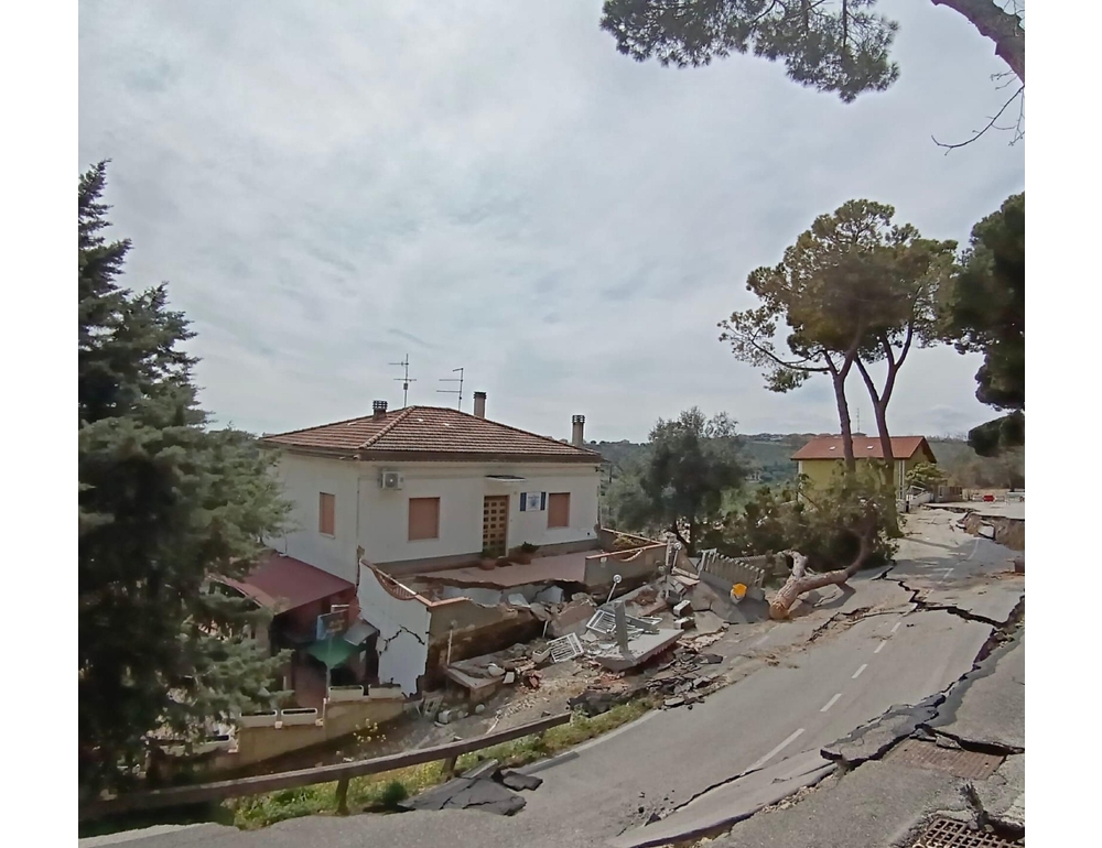 Frana di Silvi, la Procura di Teramo apre un fascicolo per crollo colposo