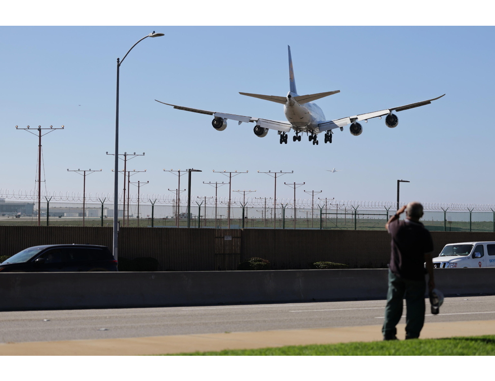 Ft, ‘aeroporti Ue a rischio carburante entro tre settimane’