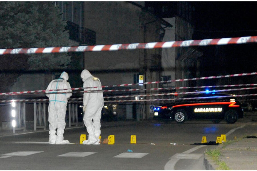 Sono accusati di concorso in omicidio. Furto catenina il probabile movente