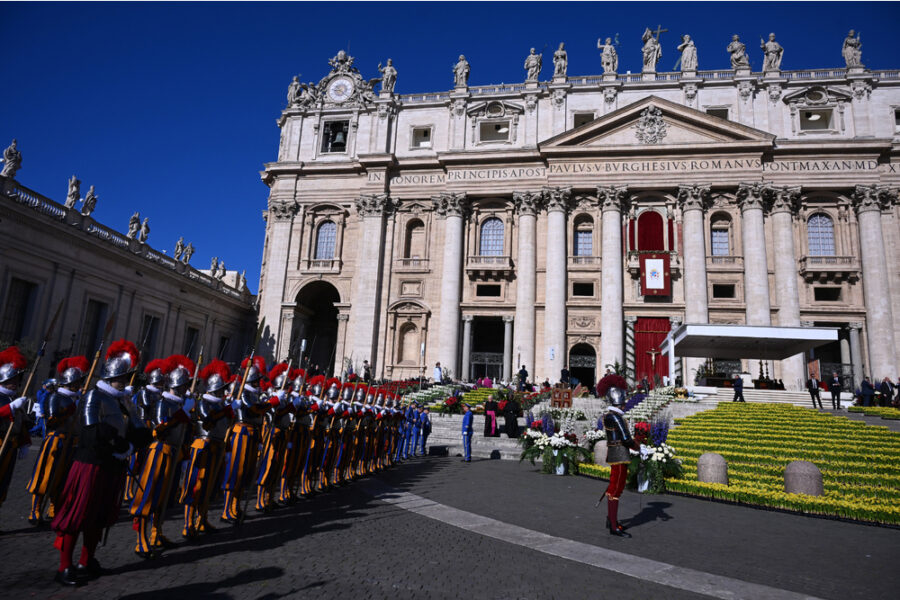 Dopo l'Urbi et Orbi dalla Loggia delle benedizioni