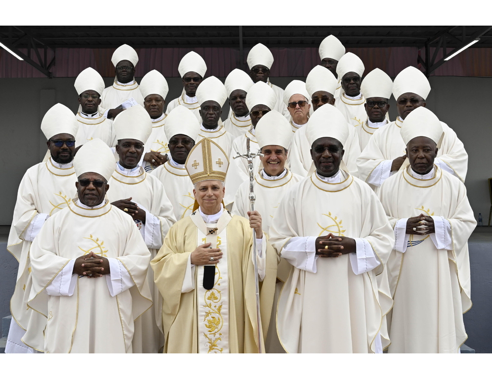 Il Papa alla Chiesa d’Angola, testimoniate la pace