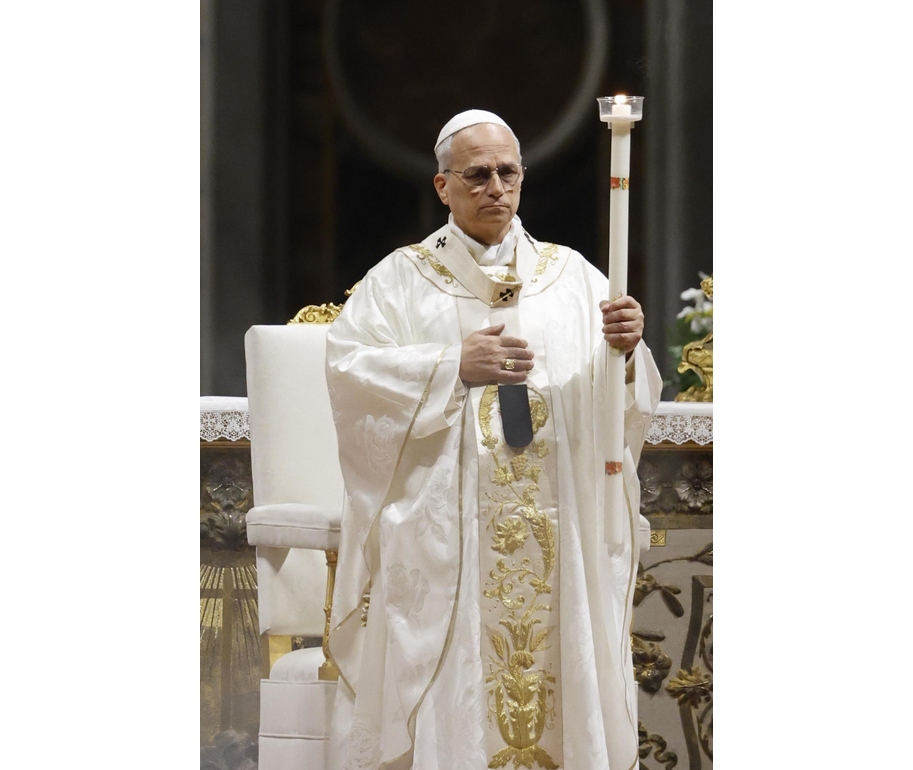 Il Papa arrivato a Piazza San Pietro per la messa di Pasqua