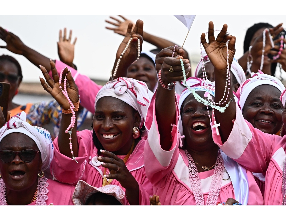 Il Papa, ultimo giorno in Camerun, poi vola in Angola