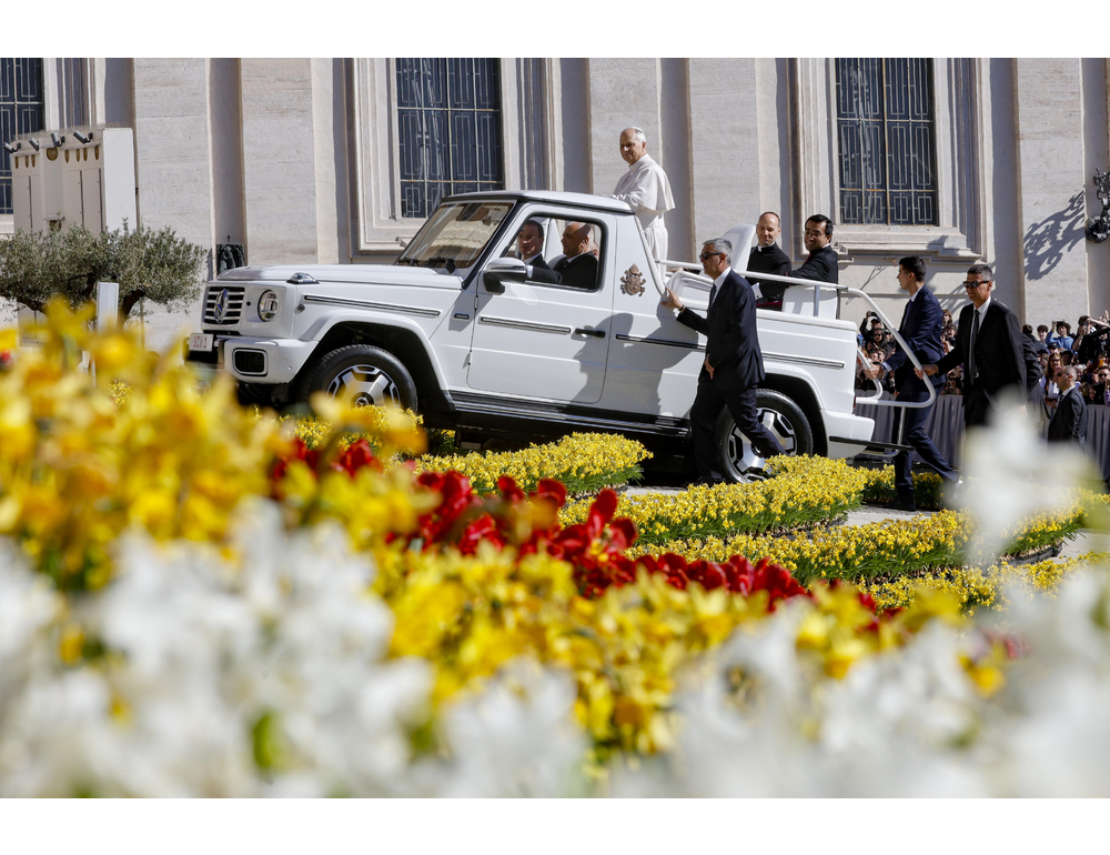 Il Papa, viviamo frequenti violazioni del diritto internazionale
