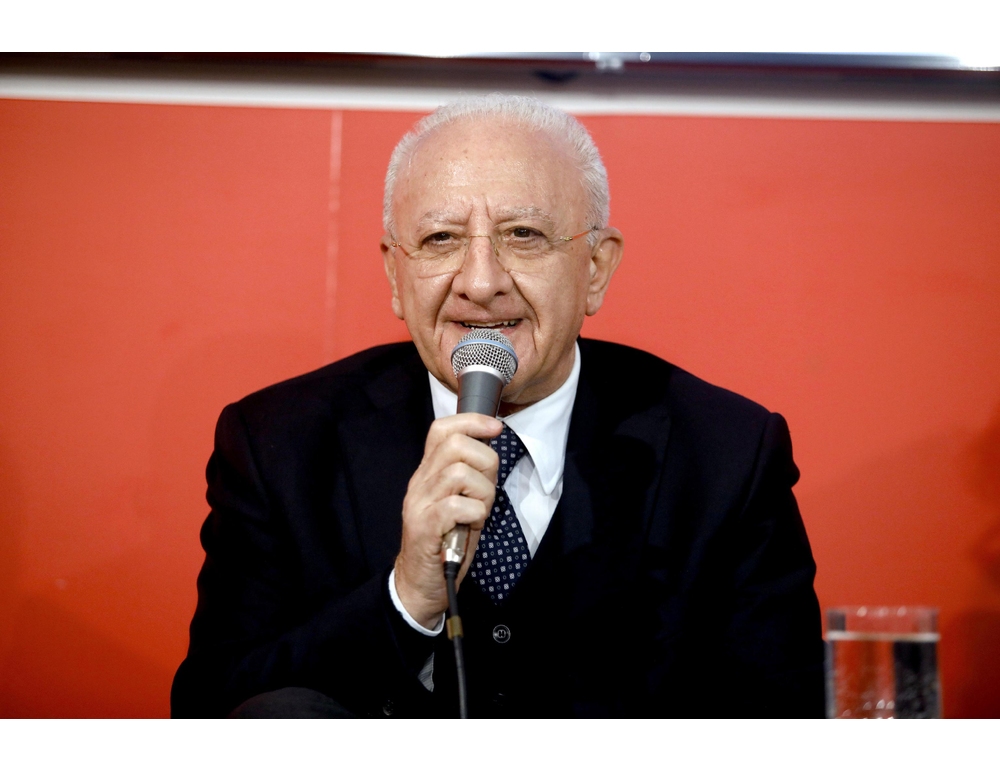 Il caso De Luca a Salerno senza simbolo Pd, ‘si rispetta la tradizione’