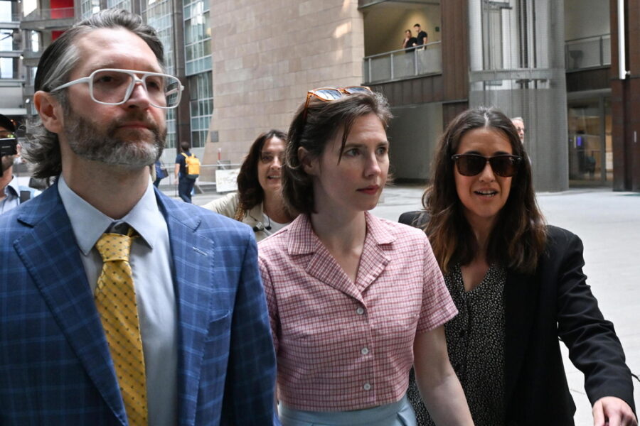 Mouth of the Wolf racconta il ritorno negli Usa dopo il delitto di Perugia