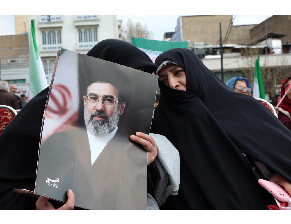 L’Iran minaccia gli Usa, ‘aspettiamo le vostre forze di terra per massacrarvi’