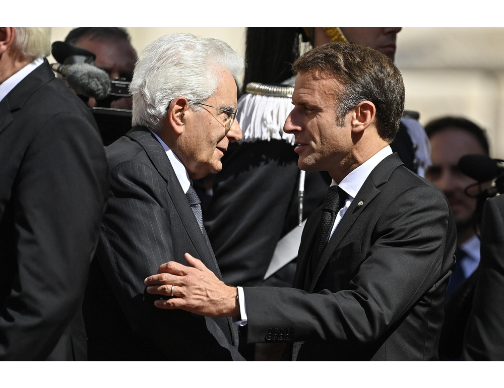 Mattarella scrive a Macron: inammissibile l’attacco all’Unifil in Libano