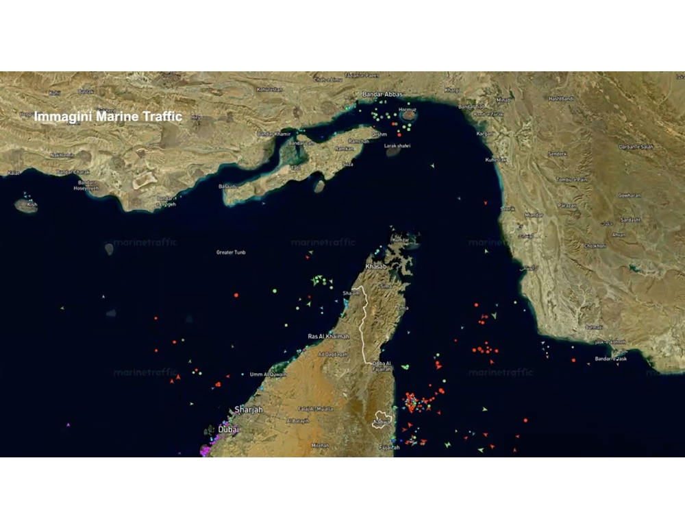 Media Iran, nave Usa a Hormuz tornata indietro dopo minaccia di attacco da Teheran