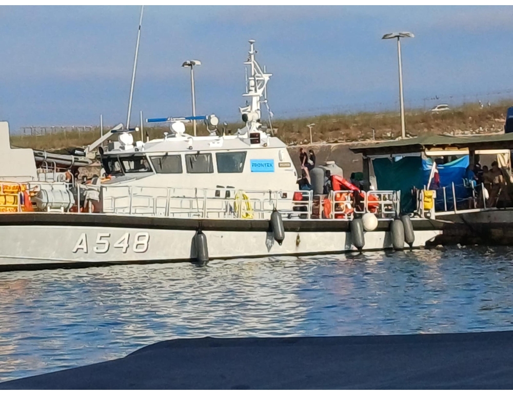 Migranti soccorsi, 18 morti e 5 in gravi condizioni a Lampedusa
