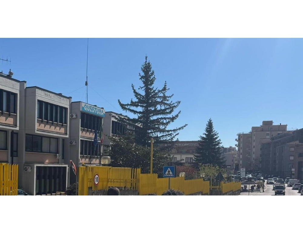 Morte avvelenate, padre e figlia interrogati in questura a Campobasso