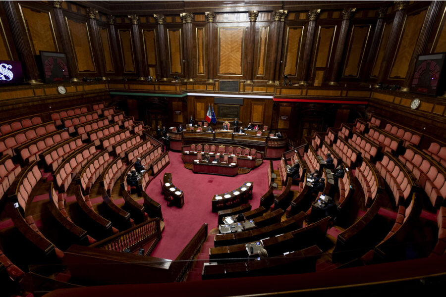 Il provvedimento ha avuto 101 voti favorevoli