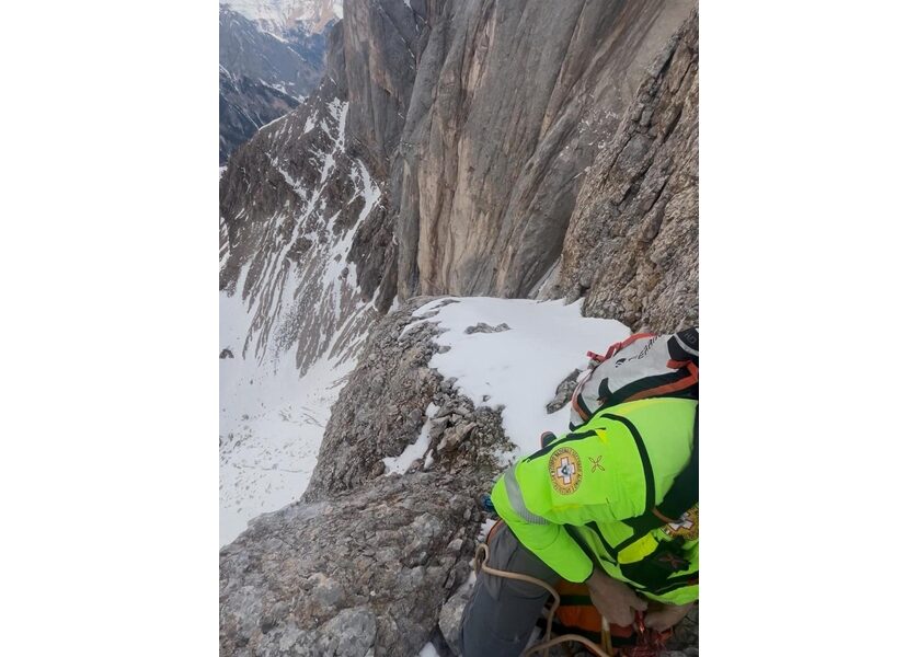 Intervento complesso e rischioso del soccorso alpino del Trentino