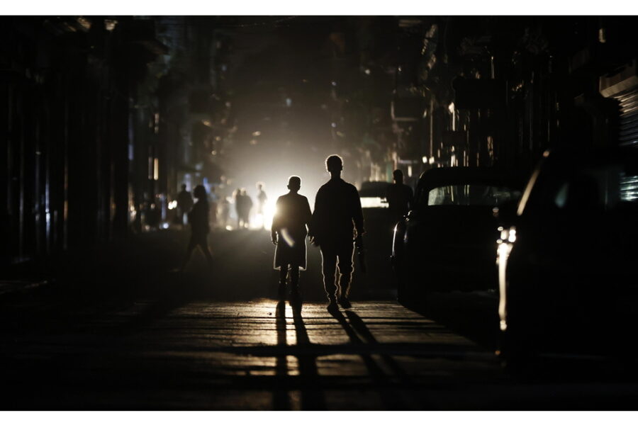 La compagnia statale Une stima una carenza elettrica odierna pari al 57