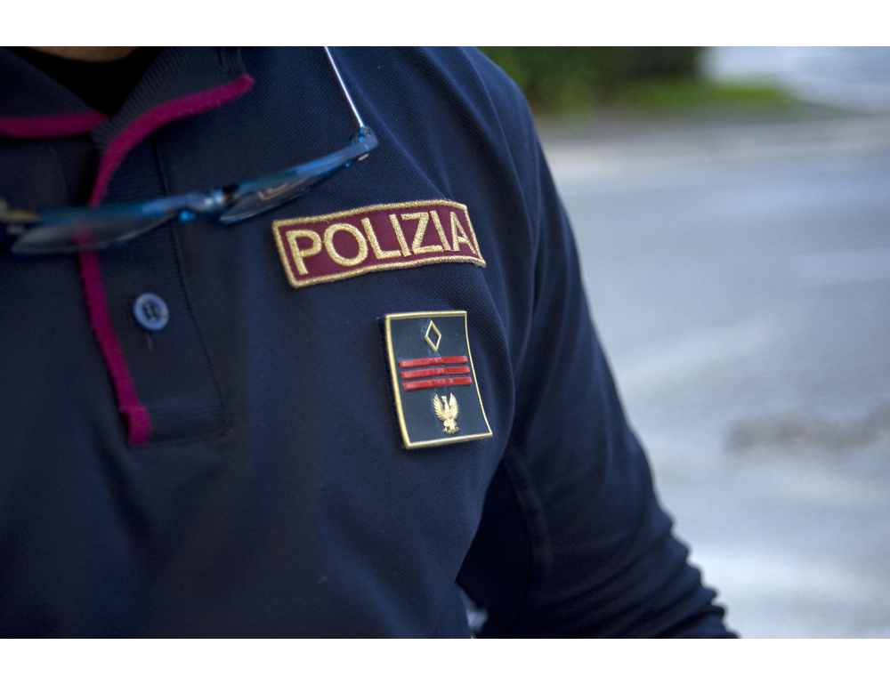 Perizia scagiona agente per morte di un cane, ‘legittima difesa’