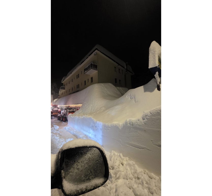 Persone bloccate in hotel, ‘finalmente torniamo a casa’