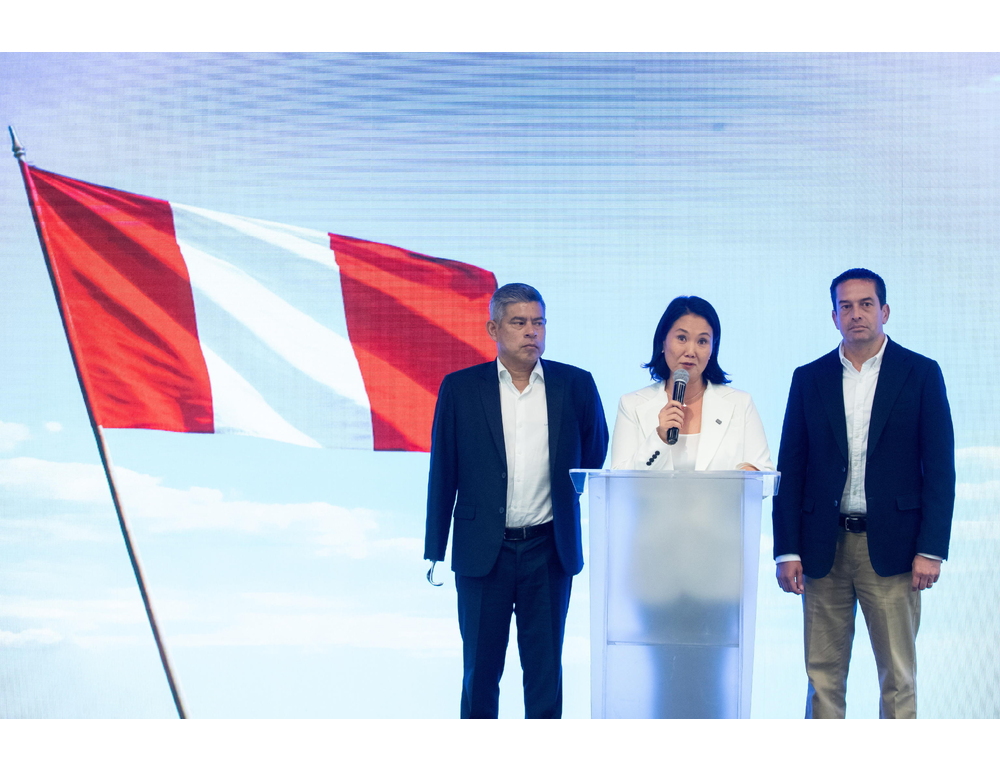 Perù, con il 62% dei seggi scrutinati Fujimori consolida il primato con il 16,9%