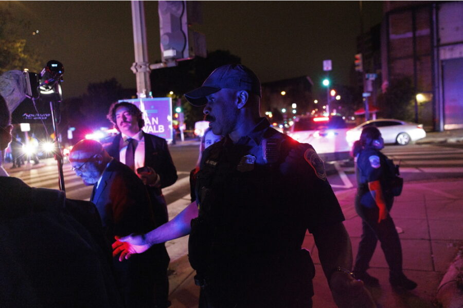 'Portato in ospedale ma non colpito da armi da fuoco'