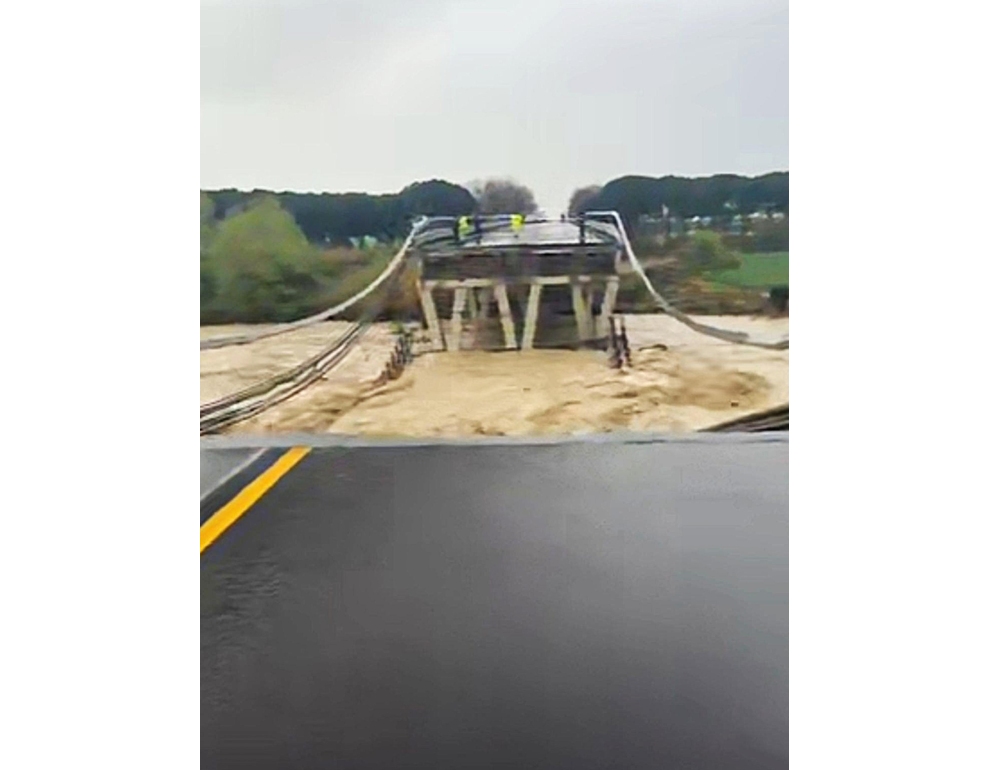 Ponte crollato sul Trigno: Anas, tratto ss 16 era già chiuso al traffico