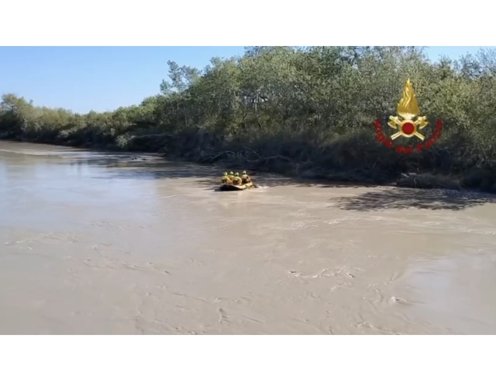 Ponte crollato sul Trigno, proseguono le ricerche del disperso