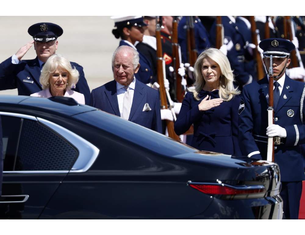 Re Carlo e Camilla alla Casa Bianca, ricevuti da Trump e Melania