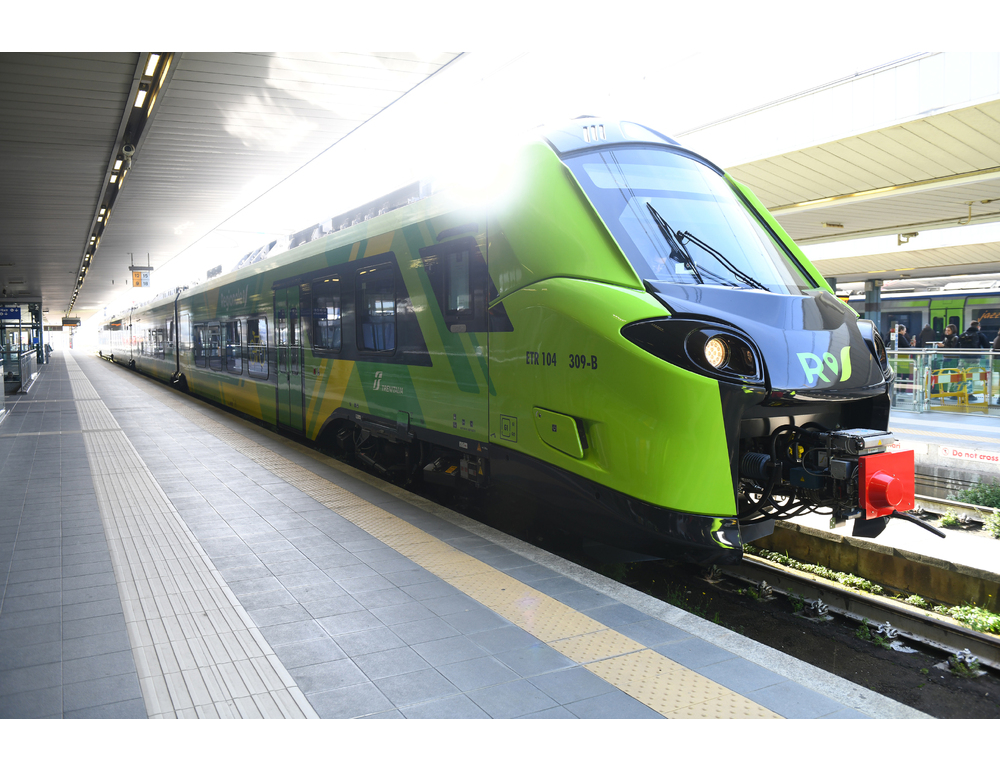 Rfi, dalle 14 riprende la circolazione sulla ferrovia adriatica