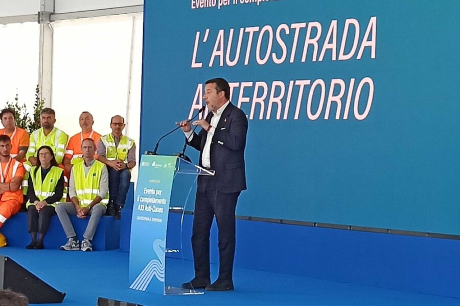 Polemica sul caro energia: "Chi non vede gli aumenti è un marziano o in malafede"