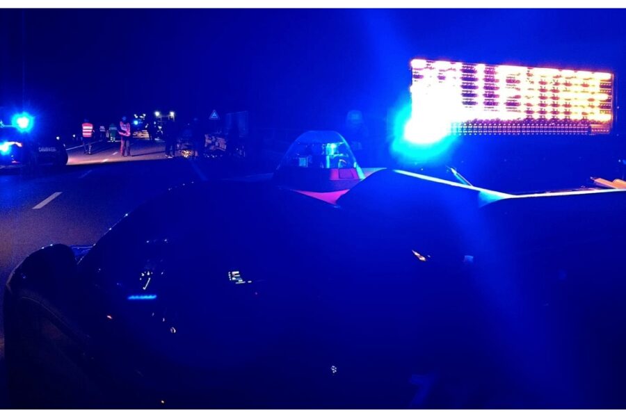 L'incidente sulla strada provinciale nel nord Sardegna. La vittima era di Sassari