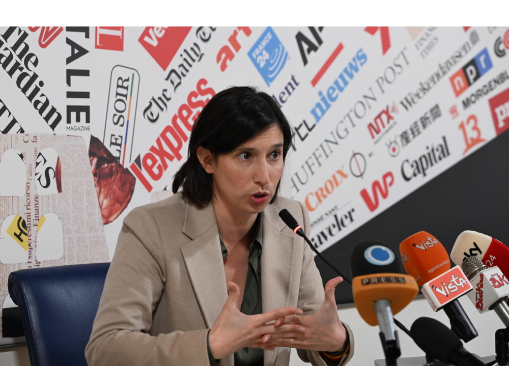 Schlein, che deve succedere ancora prima che Meloni chieda a Netanyahu di fermarsi?