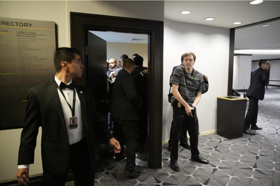 'Luogo controllato' appena fuori dall'evento