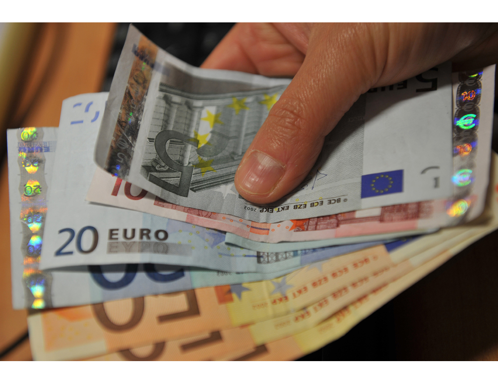 Sequestrata banca clandestina gestita da cinesi, 12 arresti