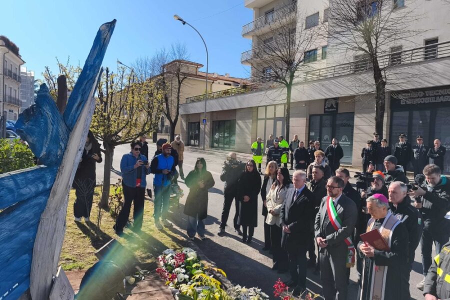 Nel giorno del 17/o anniversario il ricordo attraverso varie iniziative in città