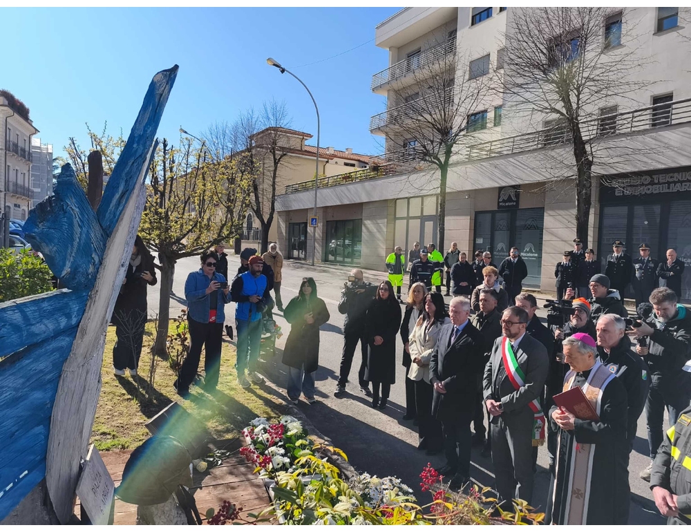 Sindaco L’Aquila, ‘ferita del sisma non si rimargina, ma serve guardare avanti’