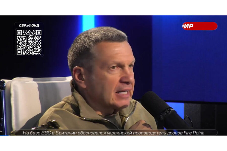 'Condivide le idee di Mussolini e aderisce ai crimini dell'Italia fascista'