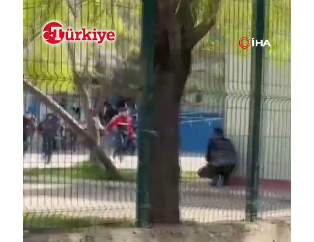 Sparatoria in una scuola media in Turchia, ci sono morti