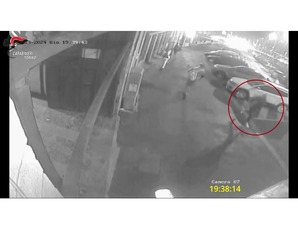 Tentato omicidio per un debito di 30mila euro, quattro arresti a Torino